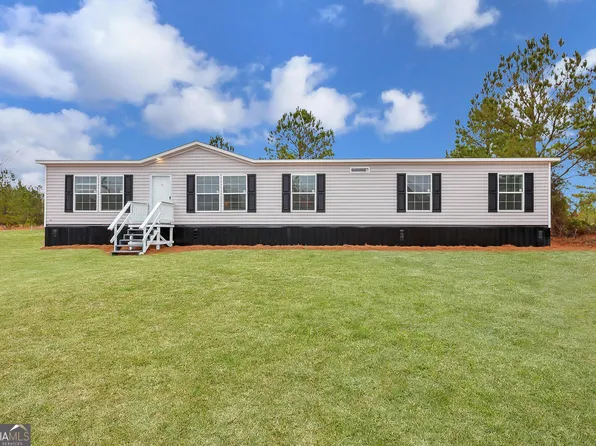 155 Lisa Ln, Hortense, GA 31543