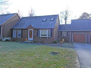 8 Cortland Cir, Bangor, ME 04401