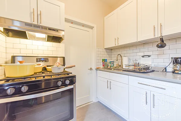 Rented by Nolita Group | media 32