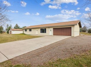 12384 Rolling Ridge Rd, Milaca, MN 56353