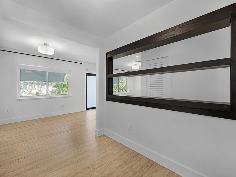 6476 SW 10th Ter — Photo 11