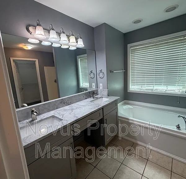 214 Farmington Trce — Photo 15