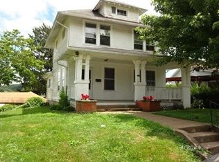 592 Broadway St, Middleport, OH 45760