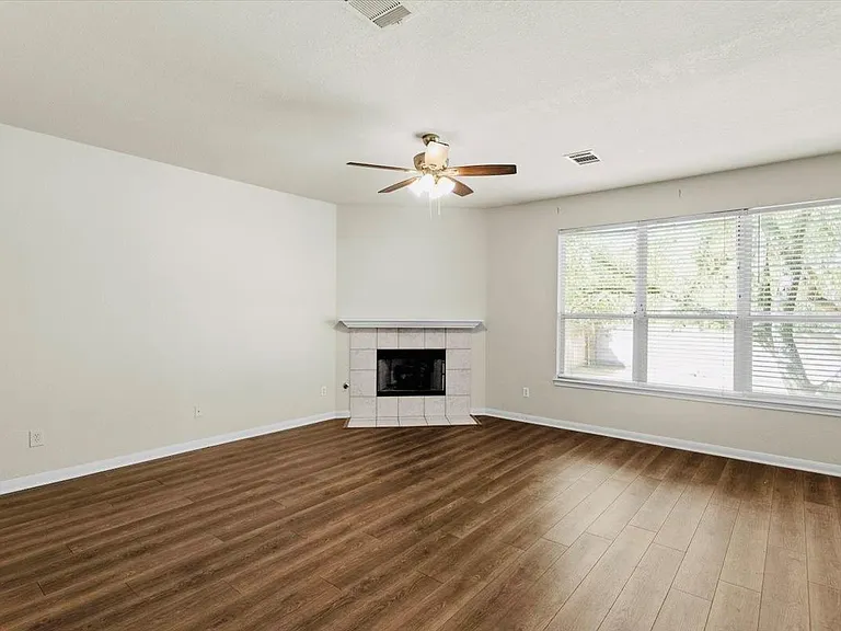 3112 Burks Ln — Photo 4