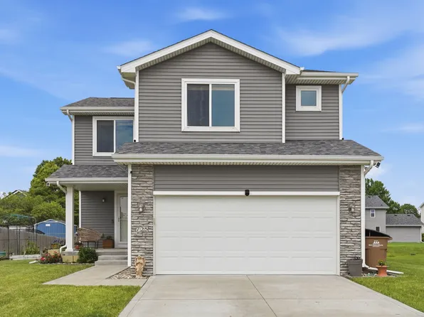 725 17th St SE, Altoona, IA 50009