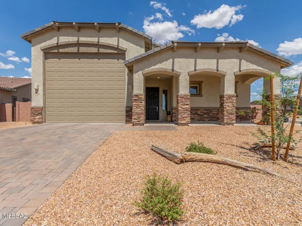 8071 S Bentgrass Ln, Tucson, AZ 85747