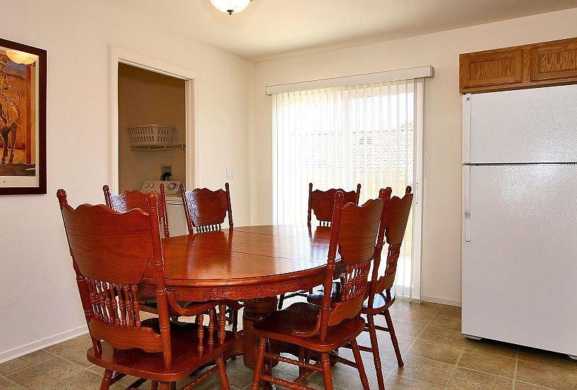 1st image of 6061 Bagley Ave APT 05