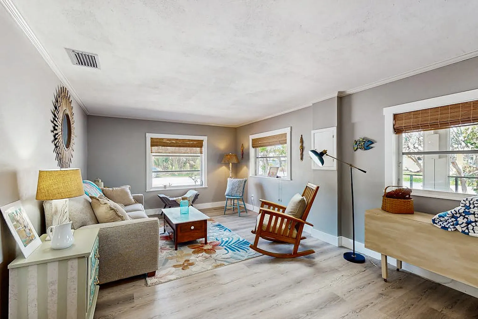 2 bed, 2.0 bath, 1291 sqft, $4,285 — Photo 4