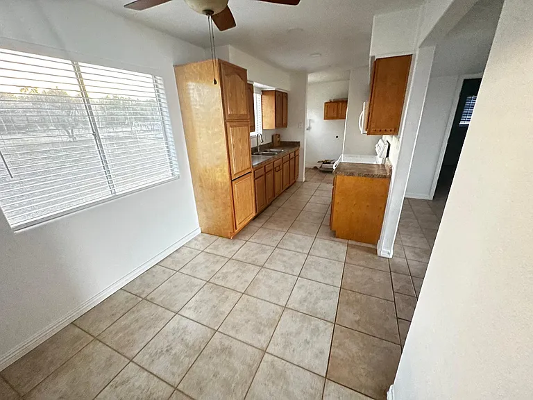 13802 N 184th Ave — Photo 6