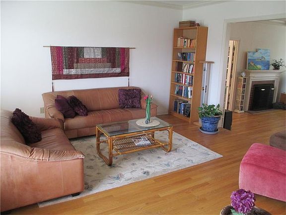 4th image of 529 Brookdale Dr
