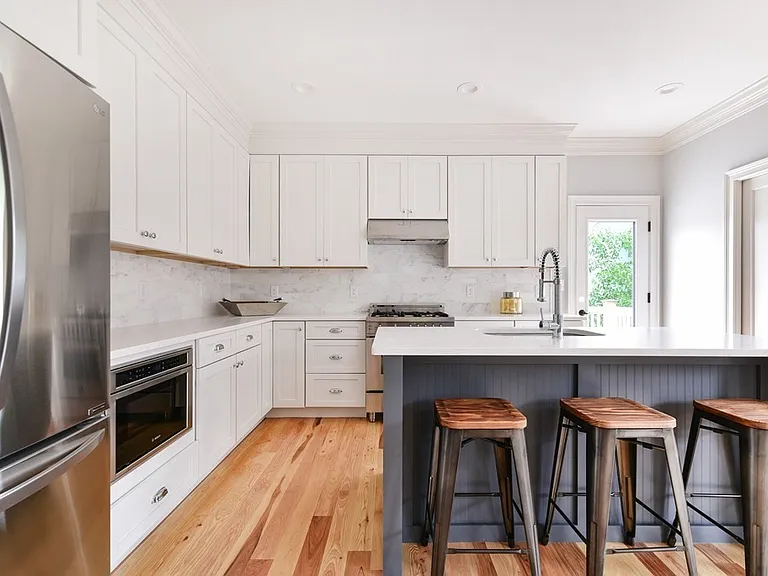 44 Evergreen St #4 — Photo 6