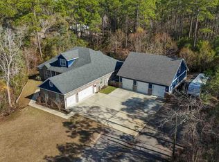 6808 Santa Clara Dr, Navarre, FL 32566