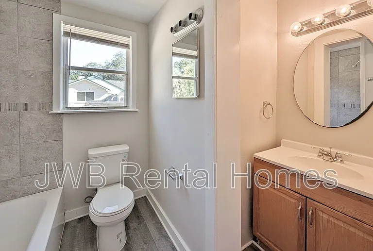 9017 6th Ave — Photo 11