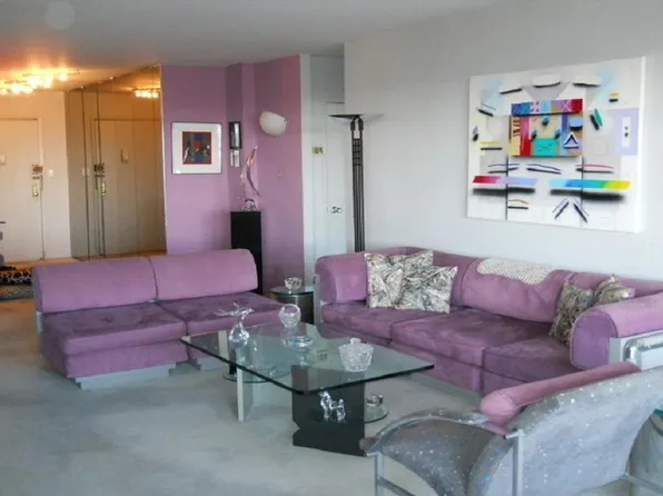 66-36 Yellowstone Boulevard image 1 of 7