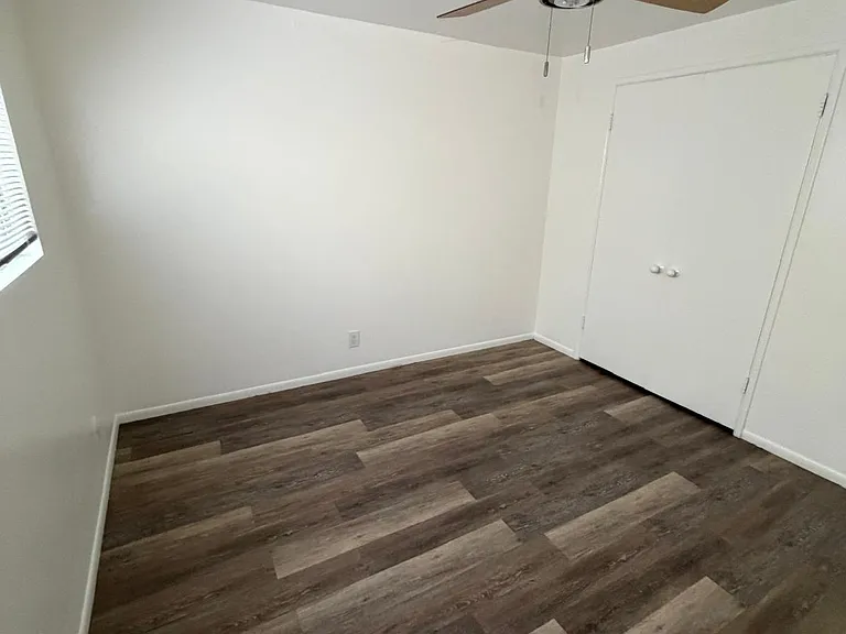 263 S Lemon St #B — Photo 7