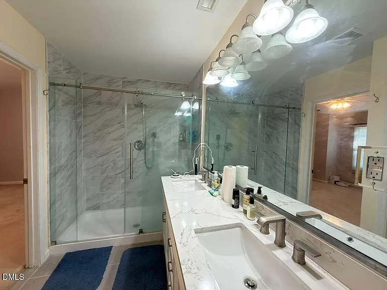 109 E Seve Ct — Photo 22