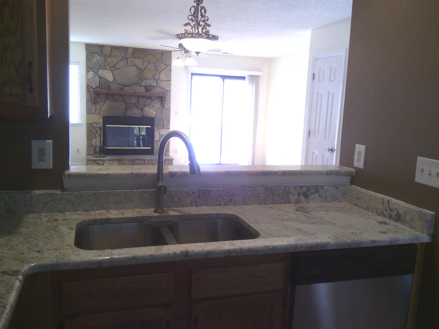 2 bed, 2.5 bath, 1088 sqft, $1,575 — Photo 4