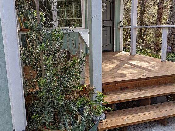 4th image of 10180 Rock Creek Rd