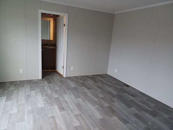 4th image of 6531 Denver Dr