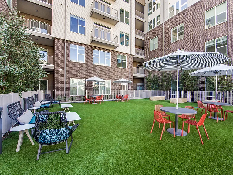 The Monarch Medical District Apartments — Photo 10