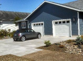 2504 5th St, Tillamook, OR 97141