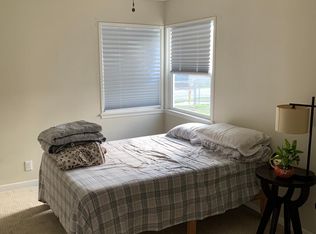 345 E Heath Ln, Long Beach, CA 90805