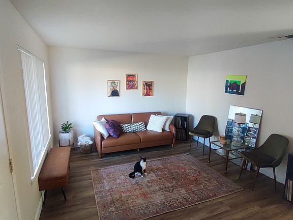 4th image of 4344 Ashland Ter