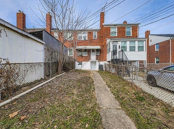 4th image of 571 Welbrook Rd