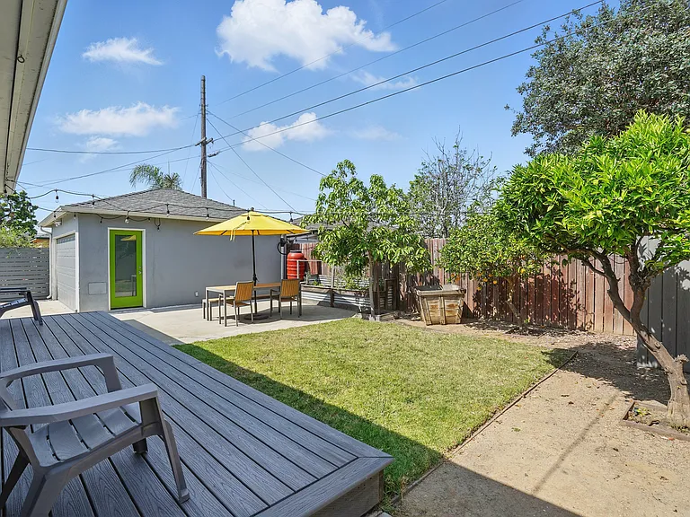 15625 Chadron Ave — Photo 44