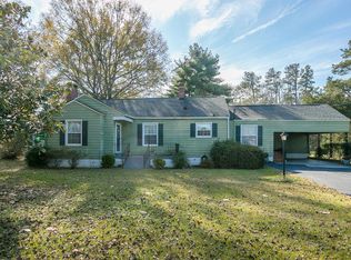435 Bauskett St, Edgefield, SC 29824