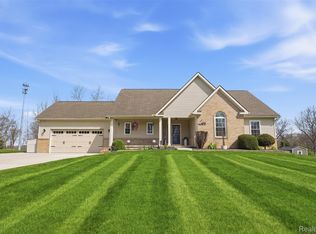 4325 Kellie Ct, Howell, MI 48855