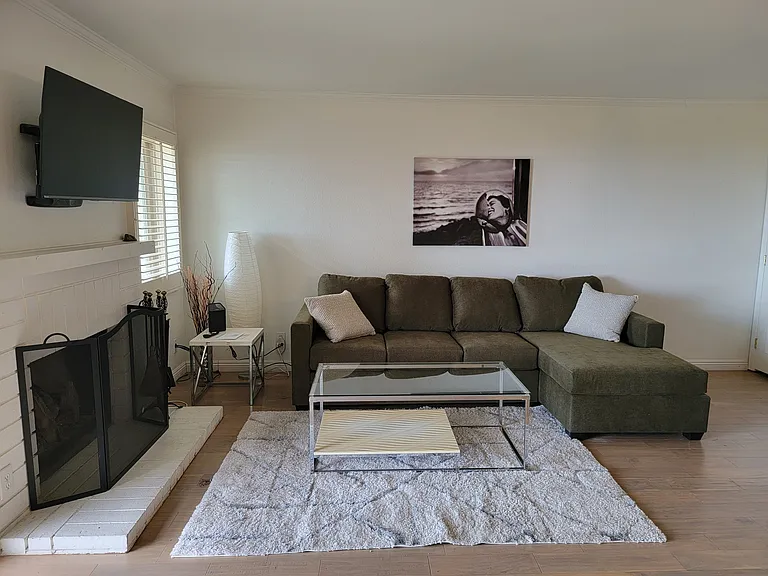 240 Calle Cuervo — Photo 15