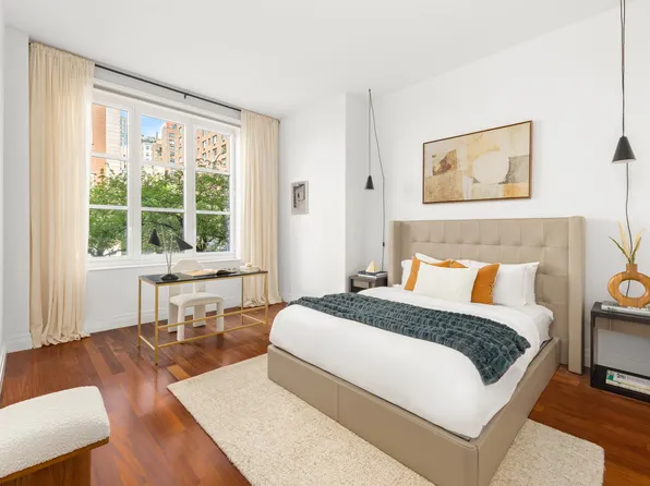 45 Park Avenue image 9 of 16