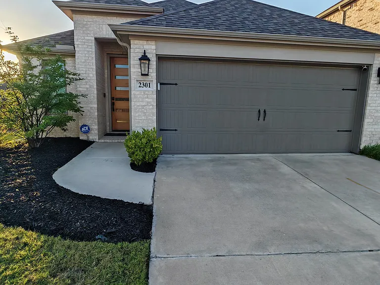 2301 Kirkstall Way — Photo 14