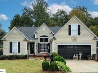 306 Grimes Dr, Simpsonville, SC 29681