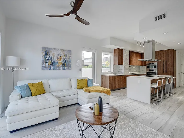155 E Boca Raton Rd #Townhouse 1 — Photo 7