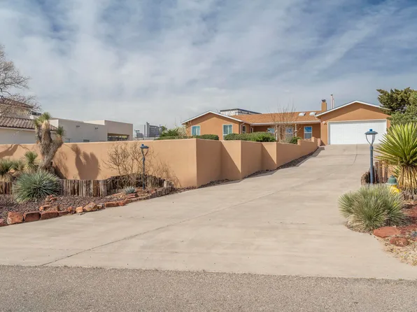 1110 Valley View Dr SW, Los Lunas, NM 87031