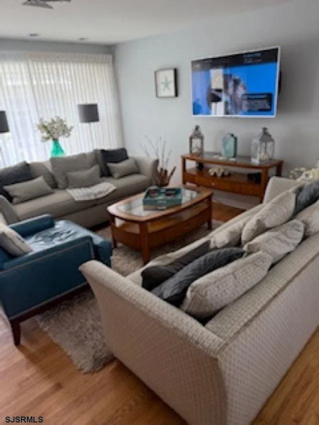 3 bed, 2.0 bath, $57,000 — Photo 4