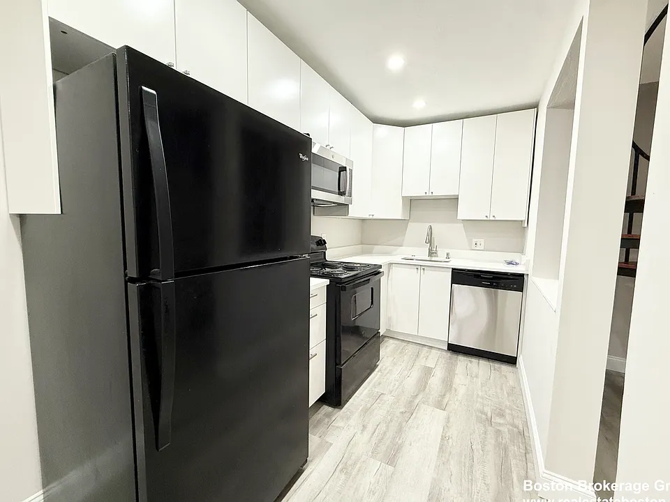 15 Ruggles St #3