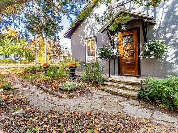 3rd image of 29 Tecumseth St