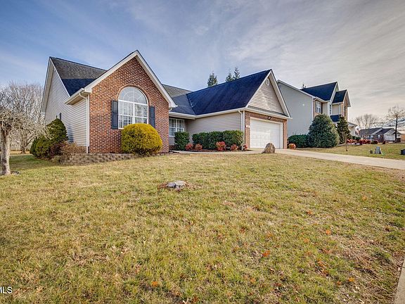 3rd image of 205 Rockingham Meadows Dr