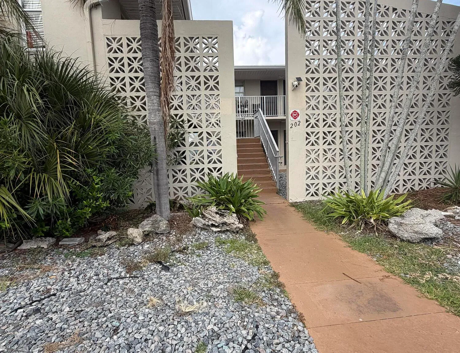1 bed, 1.0 bath, 480 sqft, $1,100 — Photo 1