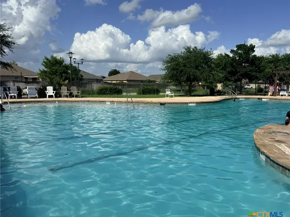 1024 Clarkston Dr, Seguin, TX 78155