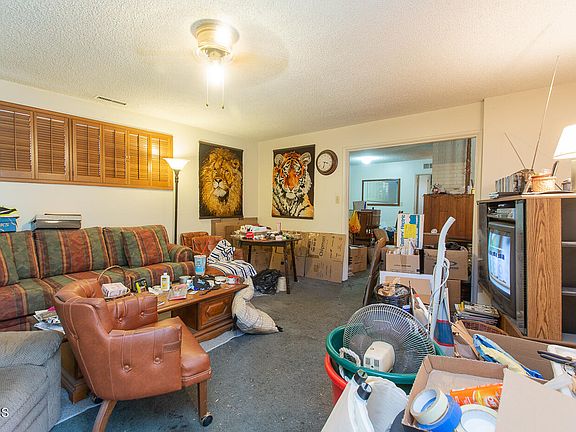 4th image of 1397 S Garfield Ave