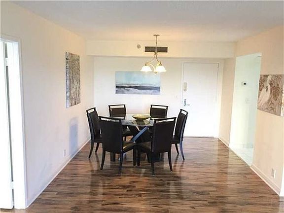 2nd image of 3300 NE 191st St APT 302