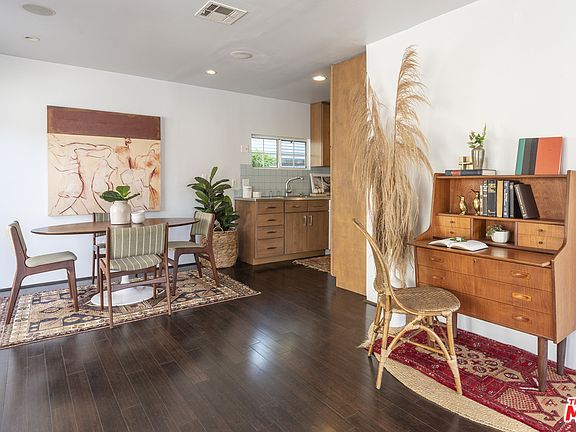 3rd image of 1823 1/4 1/2 Echo Park Ave