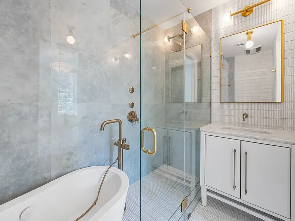 481 Saint Mark's Avenue image 5 of 9