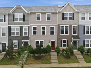 31 Capitol Mews, Ranson, WV 25438