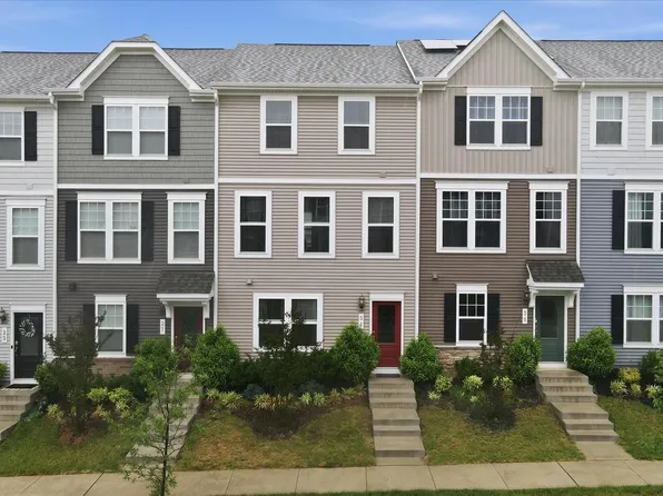 31 Capitol Mews, Ranson, WV 25438