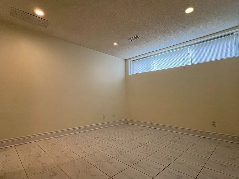 142 Spring Garden Ave — Photo 23